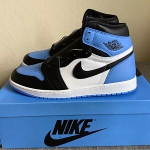 Jordan 1 Retro OG High UNC Toe - Size 12